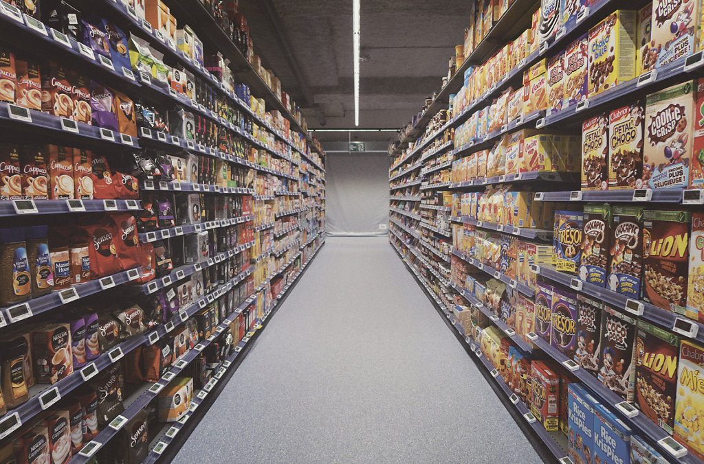 Dans les rayons d'un supermarché