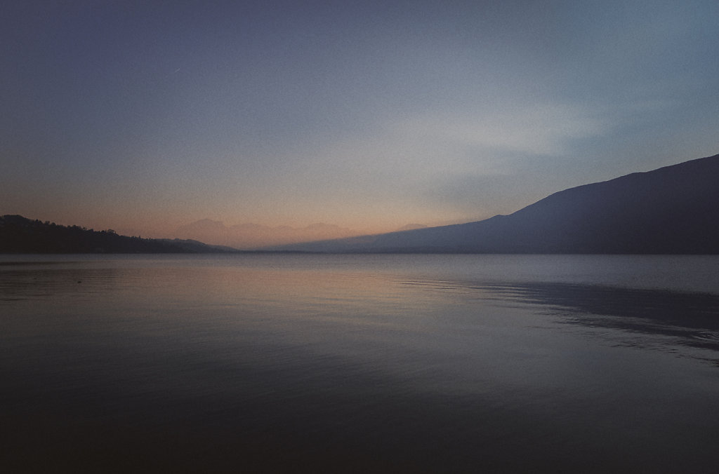 Sur le lac d'Aix-les-Bains